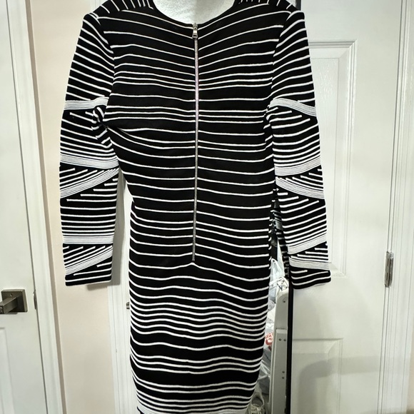 Balmain dress - Picture 2 of 4